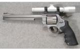 Smith & Wesson Model 629-5 .44 MAG - 2 of 4