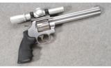 Smith & Wesson Model 629-5 .44 MAG - 1 of 4