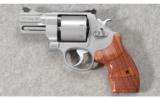 Smith & Wesson Model 627-5 .357 MAG - 2 of 4