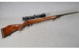 Weatherby Mark V .270 WBY MAG - 1 of 7
