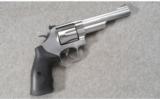 Smith & Wesson Model 629-6 .44 MAG - 1 of 1