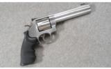 Smith & Wesson Model 629-4 .44 MAG - 1 of 4