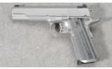 Dan Wesson Valor .45 ACP - 2 of 4