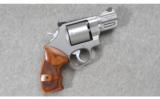 Smith & Wesson Model 627-6 .357 MAG - 1 of 4