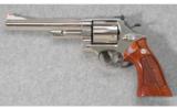 Smith & Wesson Model 29-2 .44 MAG - 2 of 4