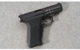 Heckler & Koch Model P7 9mm x 19 - 1 of 4