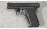 Heckler & Koch Model P7 9mm x 19 - 2 of 4