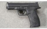 Smith & Wesson M&P40 .40 S&W - 2 of 4