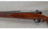 Weatherby Mark V Deluxe .270 WBY MAG - 4 of 7