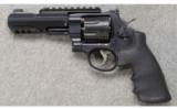 Smith & Wesson Model 327PC .357 MAG - 2 of 4