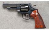 Smith & Wesson Model 25-5 .45 COLT - 2 of 4