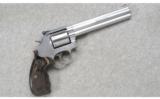 Smith & Wesson Model 686-6 .357 MAG - 1 of 4