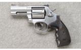 Smith & Wesson ~ 686-6 ~ .357 Mag. - 2 of 4