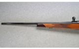 Weatherby ~ Mark V ~ .240 Wby. Mag. - 7 of 9