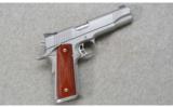 Kimber ~ Gold Combat Stainless ~ .45 ACP - 1 of 4