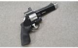 Smith & Wesson ~ 627-5 ~ .357 Mag. - 1 of 4