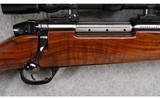 Weatherby ~ Mark V ~ .300 Weatherby Magnum - 3 of 10