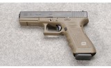 Glock ~ 17 Gen 3 ~ 9mm Luger - 2 of 4