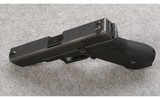 Glock ~ 22 Gen 2 ~ .40 S&W - 5 of 5