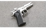 Smith & Wesson ~ 5906 ~ 9mm Luger - 1 of 4