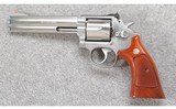 Smith & Wesson ~ 686-2 ~ .357 Magnum - 2 of 4