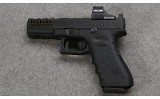 Glock ~ 17 Gen 3 ~ 9mm Luger - 2 of 4