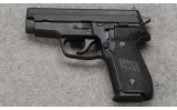 Sig Sauer ~ P229 ~ .40 S&W - 2 of 4