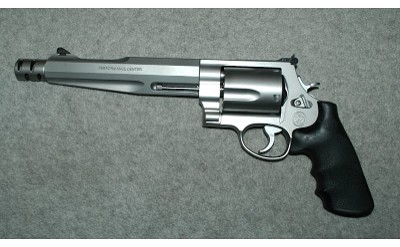 Smith & Wesson ~ 500 ~ Performance Center - Image 2 of 4