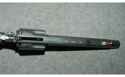 Smith & Wesson ~ 500 ~ Performance Center - Image 3 of 4