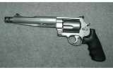 Smith & Wesson ~ 500 ~ Performance Center - Image 2 of 4