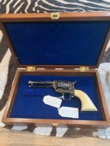 Colt Single Action Army made in 1889 master engraver Ron P Knott - 1 of 15