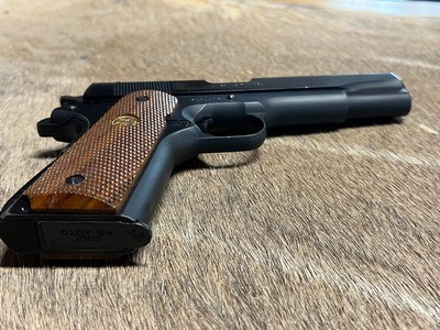 Colt 1911 series 80 45ACP - Image 3 of 9