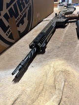 LWRC Model M6IC 5.56 mm rifle - 4 of 10
