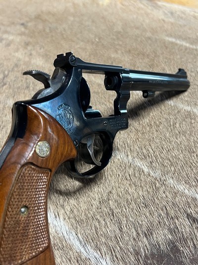 Smith & Wesson model 17 K22 Masterpiece - Image 9 of 9