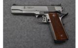 Smith & Wesson SW1911 - 2 of 4