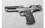 Magnum Research Desert Eagle .44 Mag 6