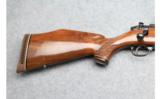 Weatherby Mark V Deluxe - 2 of 9