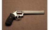 Smith & Wesson ~ 686 ~ .357 Magnum. - 1 of 5