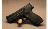 Smith & Wesson ~ M&P 9 Shield 2.0 ~ 9mm. - 4 of 5