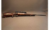 Weatherby ~ Mark V Custom Grade ~ 7mm Weatherby Magnum - 1 of 14