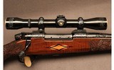 Weatherby ~ Mark V Custom Grade ~ 7mm Weatherby Magnum - 7 of 14