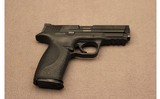 Smith & Wesson ~ M&P40 ~ .40 S&W - 1 of 4