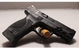 Smith & Wesson ~ M&P9 M2.0 ~ 9MM Luger - 1 of 2