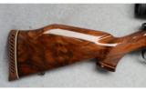 Weatherby Mark V w/ scope in .340 Wby Mag. - 5 of 8
