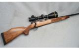 Weatherby Mark V with scope, .300 Wby. Mag. - 1 of 8