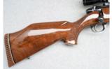 Weatherby Mark V with Leupold Scope, .240 Wby. Mag - 5 of 8