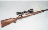 Winchester 70 Classic Super Grade with Leupold Scope, .300 Win. Mag. - 1 of 8