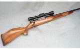 Weatherby Mark V with Weatherby Scope, .300 Wby. Mag. - 1 of 8