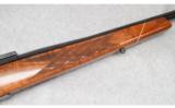 Weatherby Mark V, .300 Wby. Mag. - 6 of 8