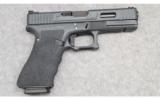 Salient Glock 17, 9mm - 1 of 2